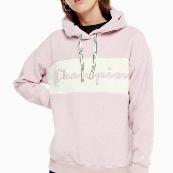 Champion Vintage Logo Fleece Hoodie in Lavender Mauve - Picture 1 of 12